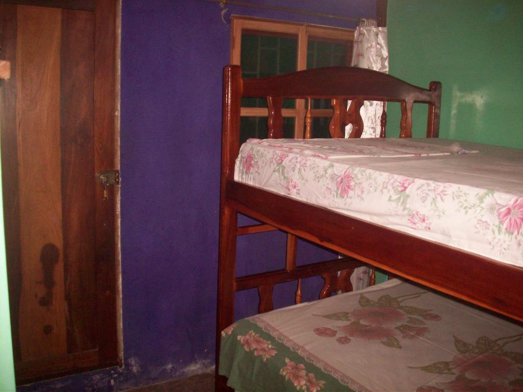 Hostal Camping Beach Salinas  Exterior photo