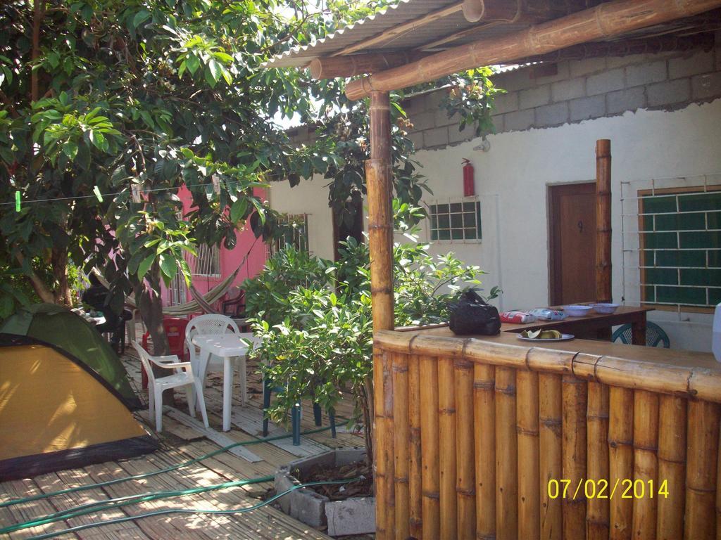 Hostal Camping Beach Salinas  Exterior photo