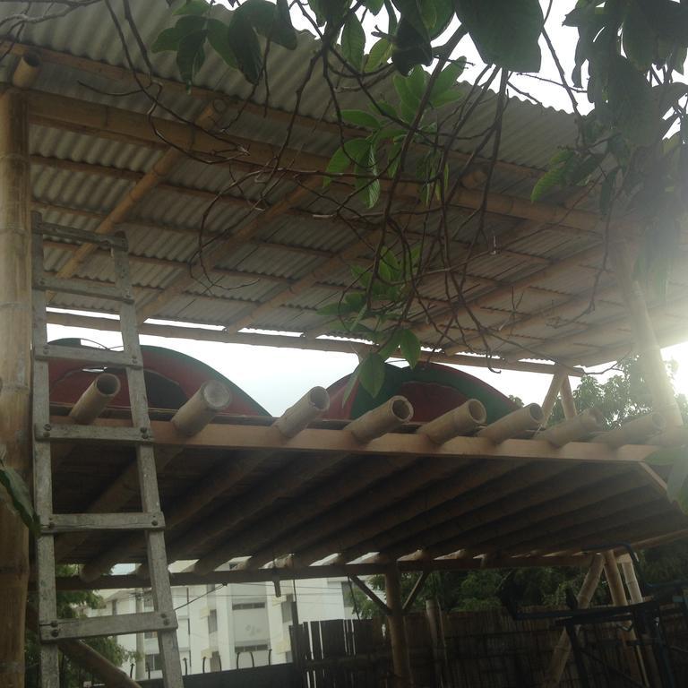 Hostal Camping Beach Salinas  Exterior photo